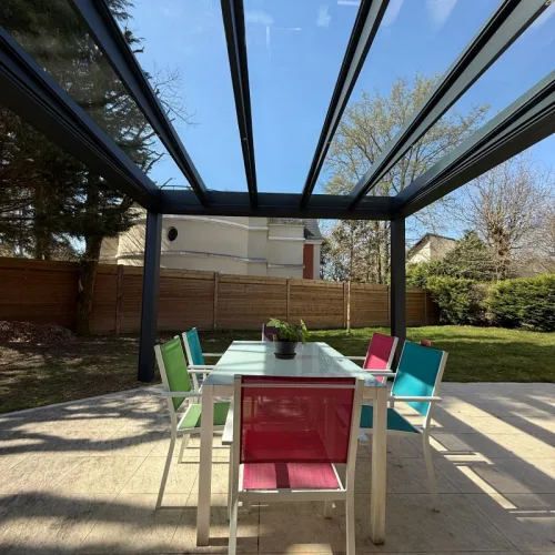 Pergolas bioclimatiques — Détails et finitions