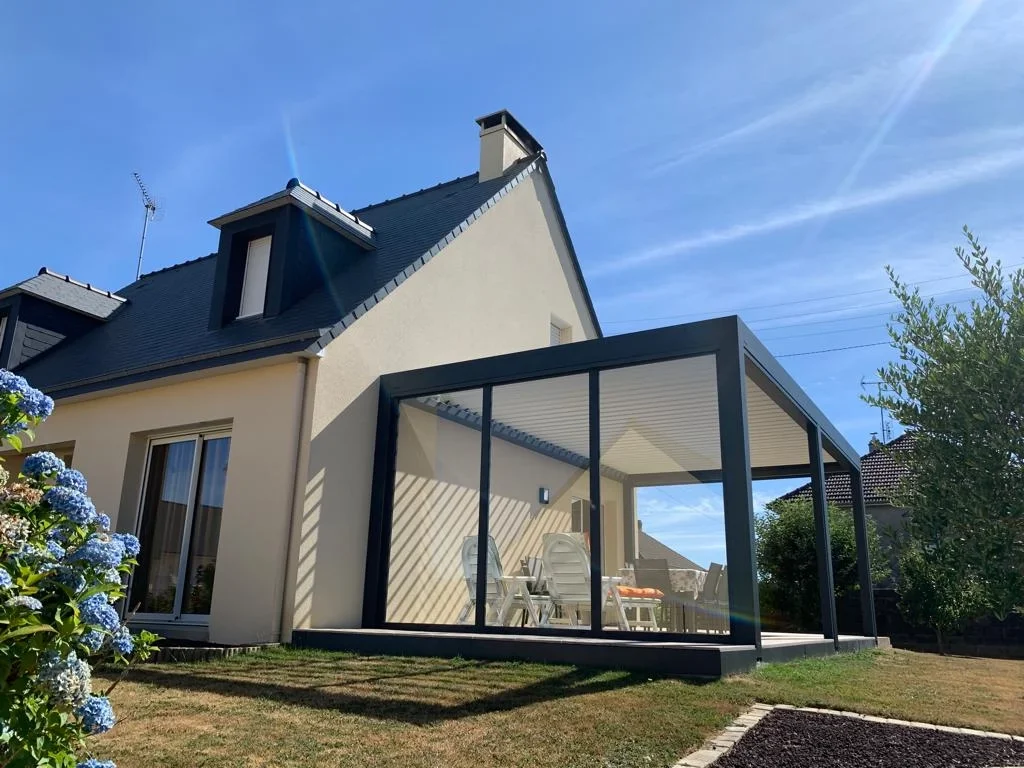 Pose d'une pergola by Brustor à Sourdeval, près de St Lô
