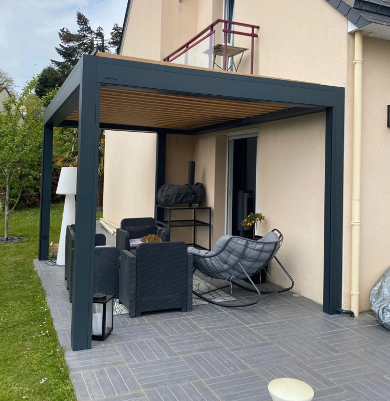 Mise en place d’un pergola bioclimatique à Cherbourg