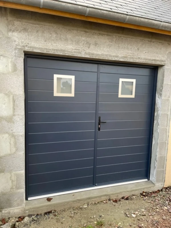 Porte de garage sectionnelle latérale à Granville