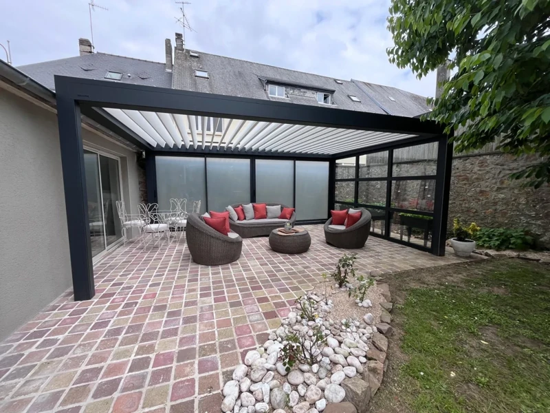 Installation d'une pergola Brustor à Périers