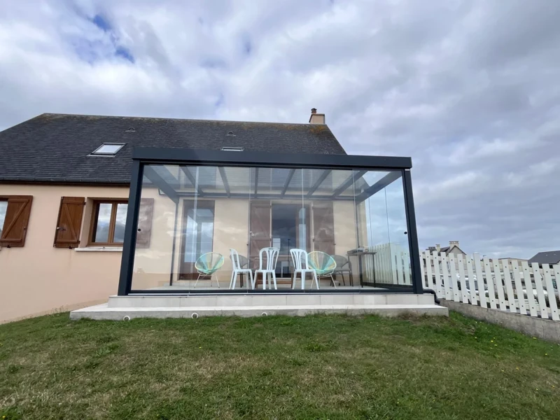 Photo 4 — Réalisation d’une pergola Brustor à Sainte-Mère-Église, dans la Manche